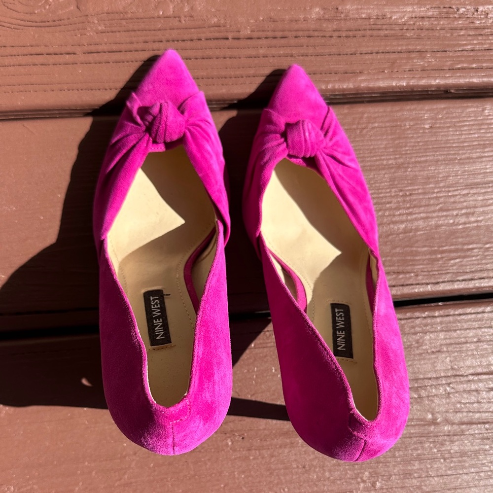 Nine West Fuchsia Suede Flats